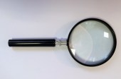 Лупа с рукояткой(стелянная линза) диаметр 75 мм, 3-х кратная/ LEUCHTTURM